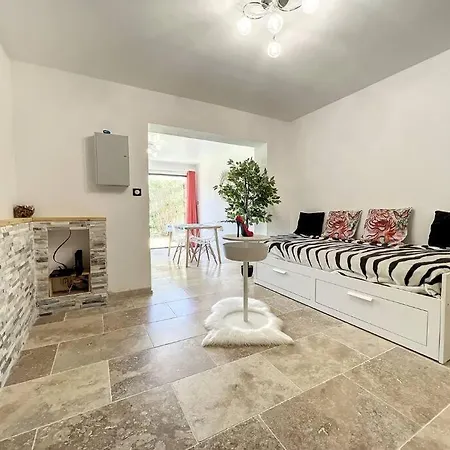 Superbe En Bord De Apartment *